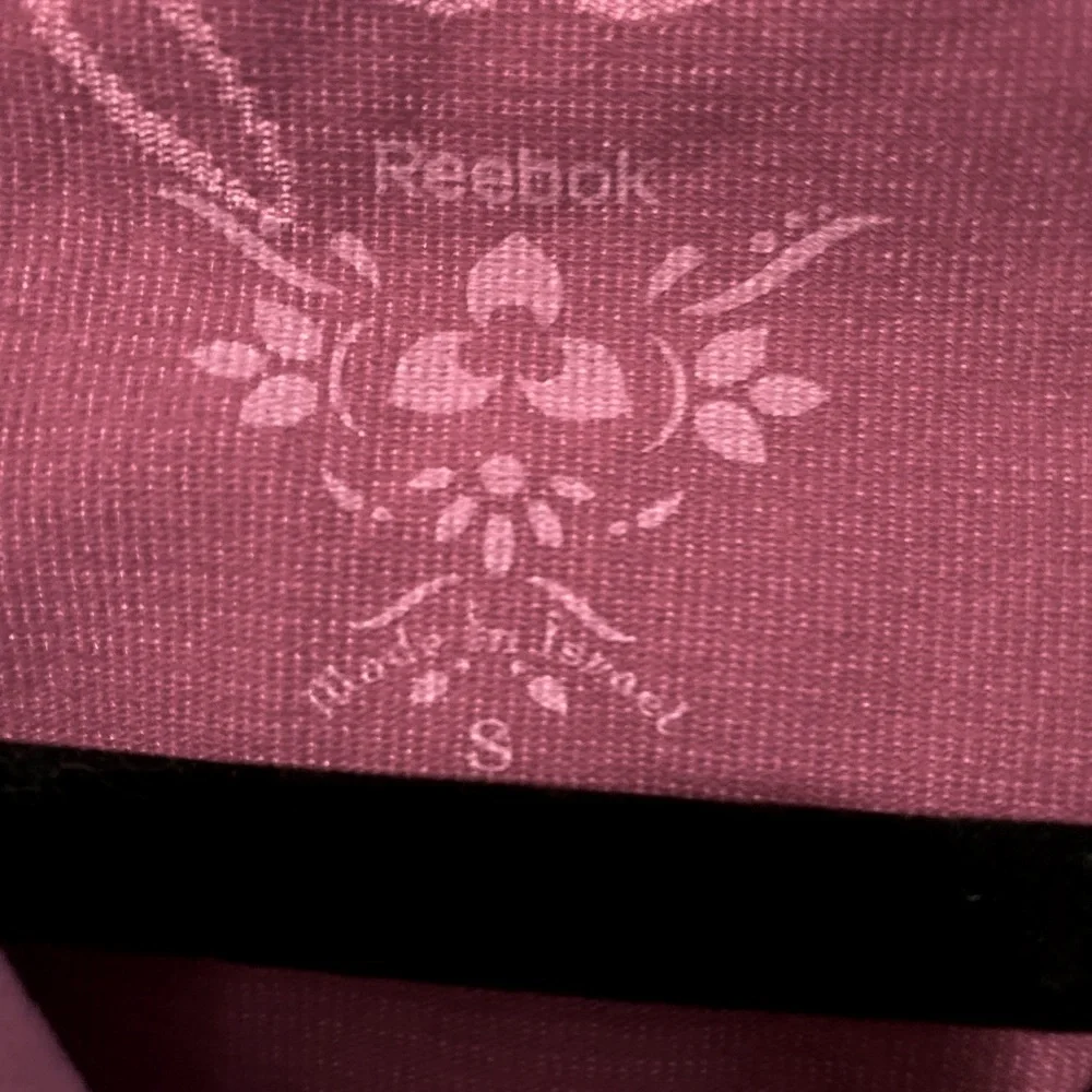 Reebok Athletic Set. Matching pants and top.